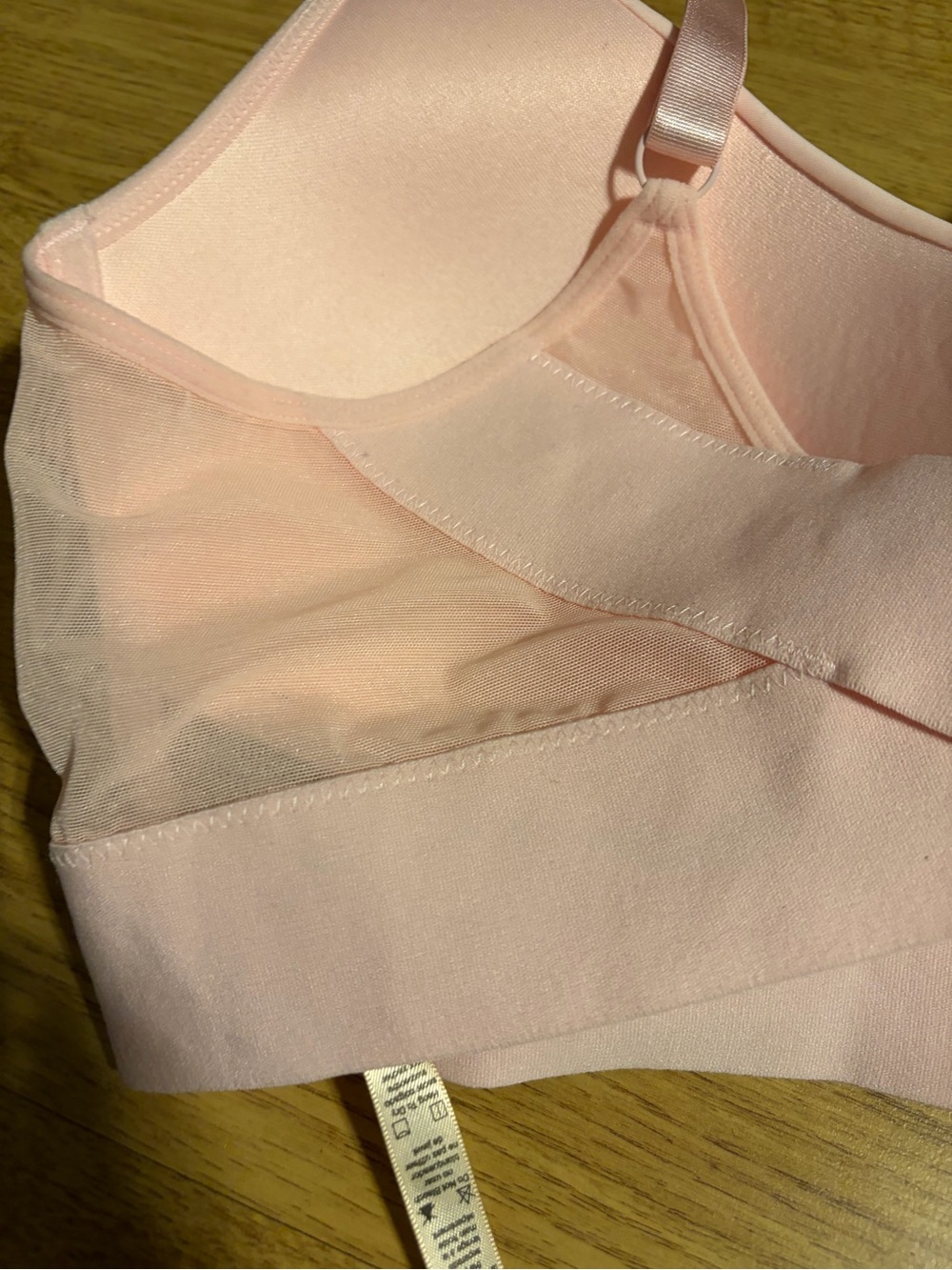 Rhonda Shear Light Pink Seamless Molded T-Shirt Bra- NWOT, never worn - Picture 5 of 7